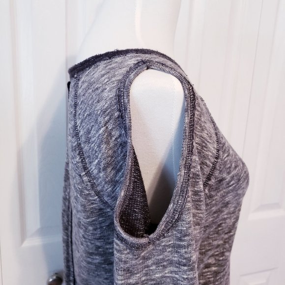 ❤️ 2/$25 … Inside out Sweatshirt dress - Picture 4 of 7